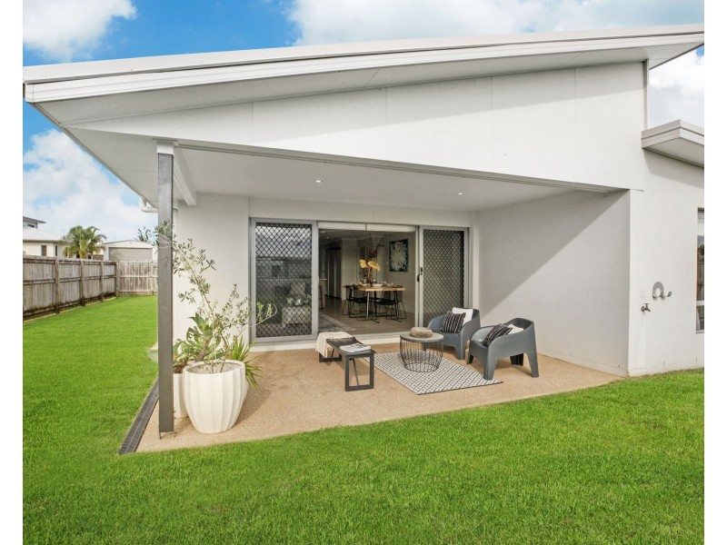 6 Parklane Crescent, Beaconsfield QLD 4740