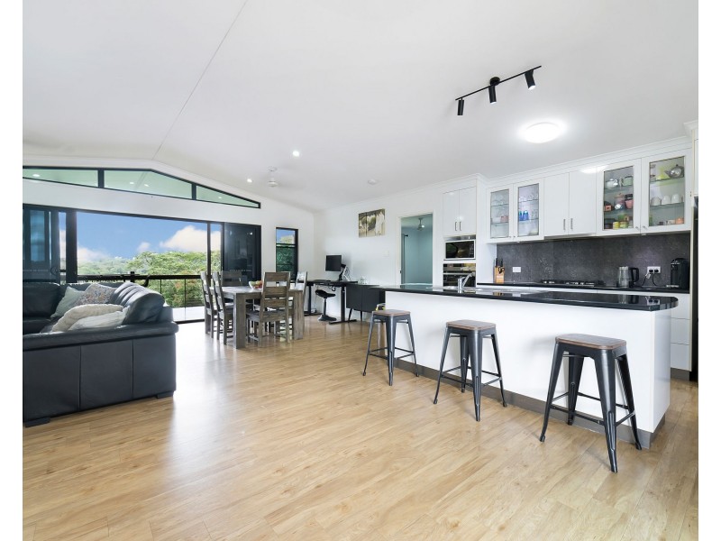 2 Bayview Drive, Habana QLD 4740