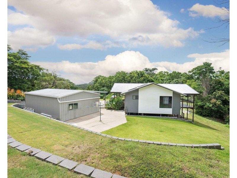2 Bayview Drive, Habana QLD 4740