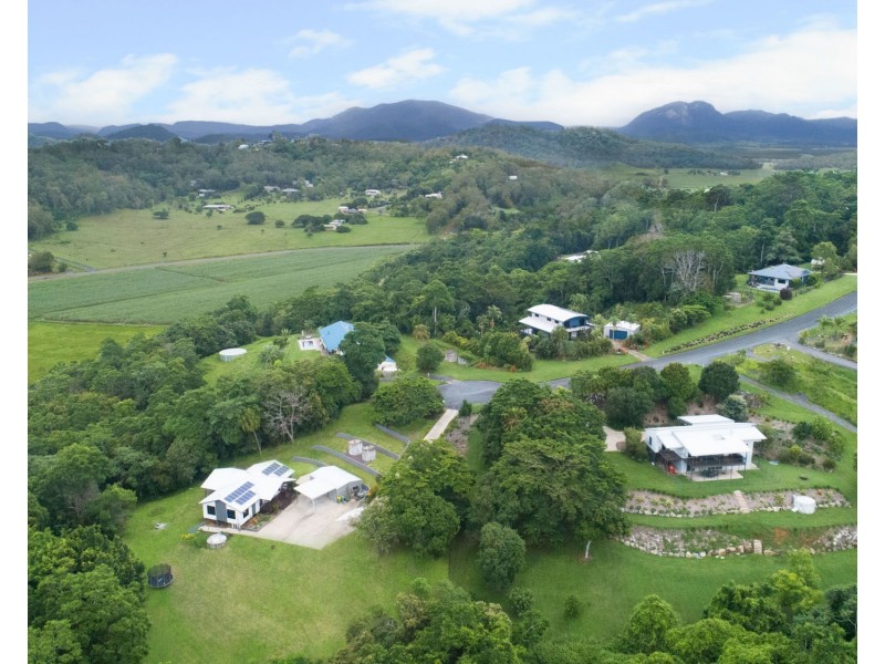 2 Bayview Drive, Habana QLD 4740