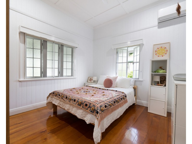 15 Taylor Street, West Mackay QLD 4740