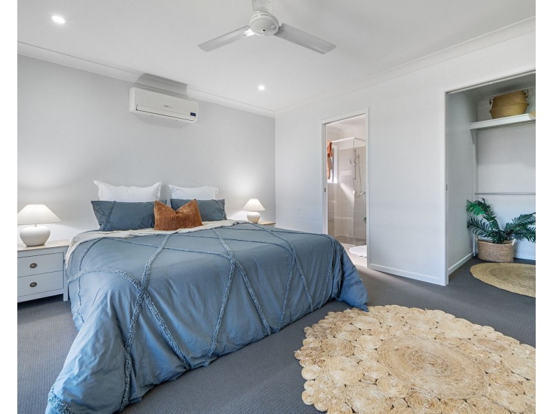 6 Jager Street, Rural View QLD 4740