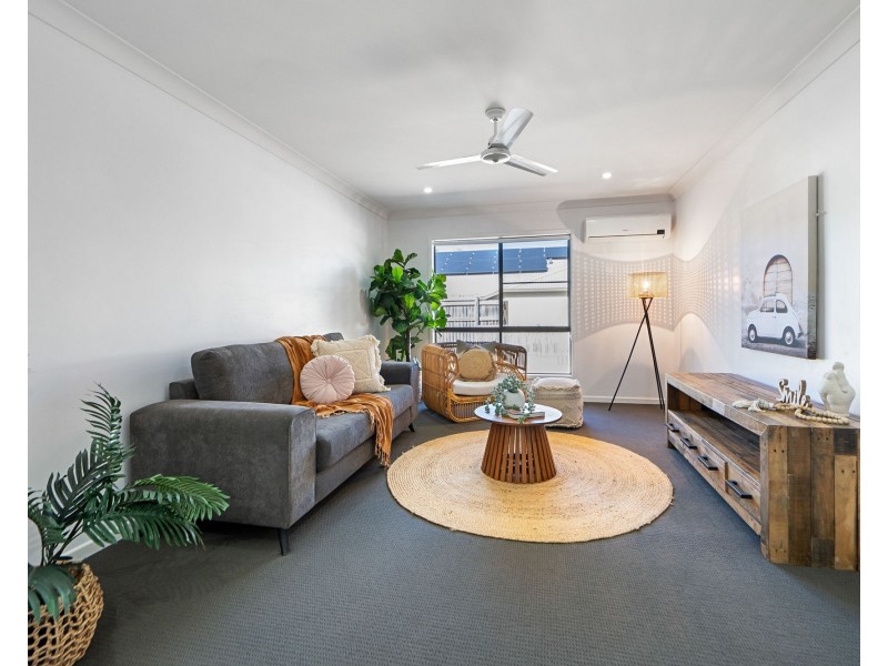 6 Jager Street, Rural View QLD 4740