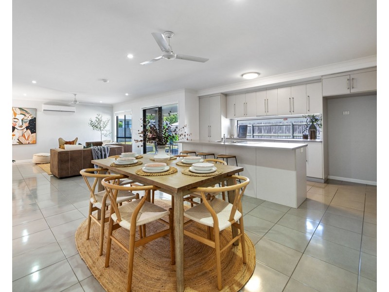 6 Jager Street, Rural View QLD 4740