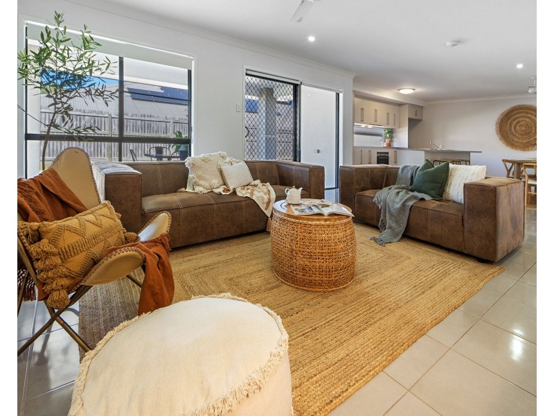 6 Jager Street, Rural View QLD 4740