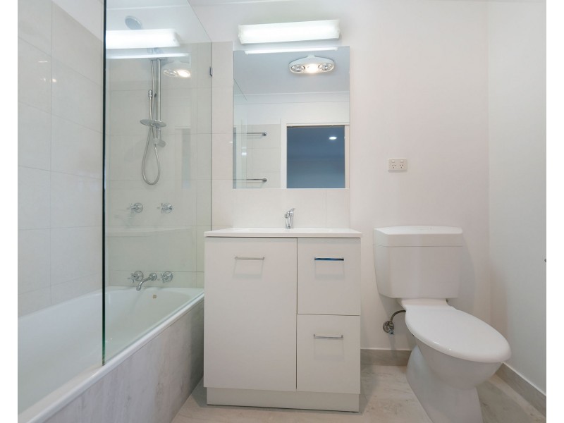 2/63 Shakespeare Street, East Mackay QLD 4740