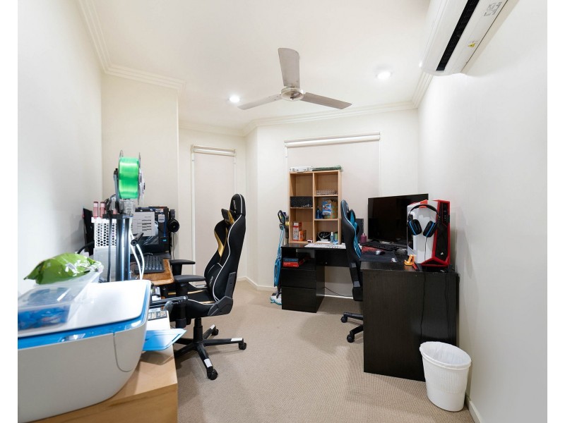 1&2/6 Whitehaven Drive, Blacks Beach QLD 4740