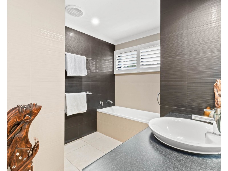 21 Wilcox Street, Eimeo QLD 4740