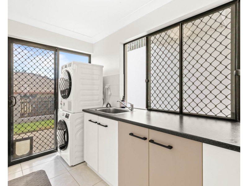 21 Wilcox Street, Eimeo QLD 4740