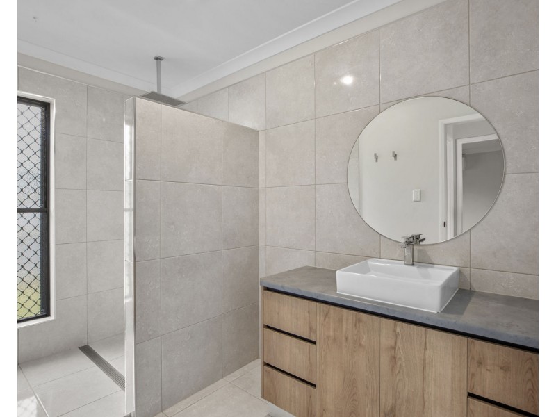 10 Eastbark Court, Richmond QLD 4740