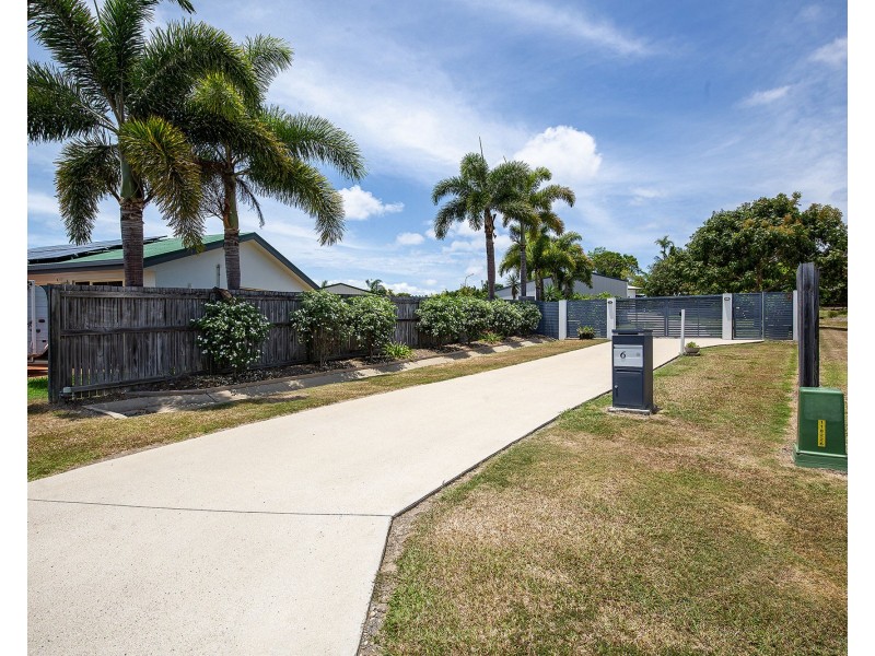 6 Sunset Place, Eimeo QLD 4740