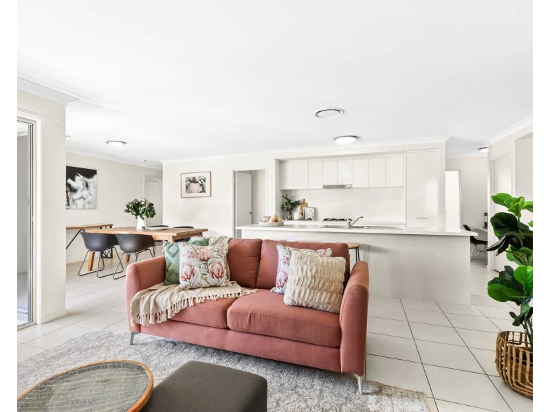 7 Parklane Crescent, Beaconsfield QLD 4740