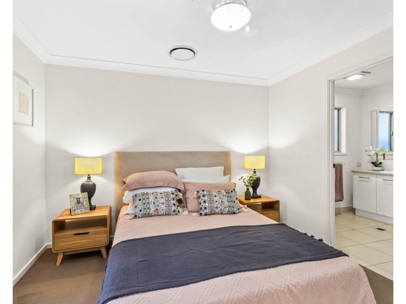 7 Parklane Crescent, Beaconsfield QLD 4740
