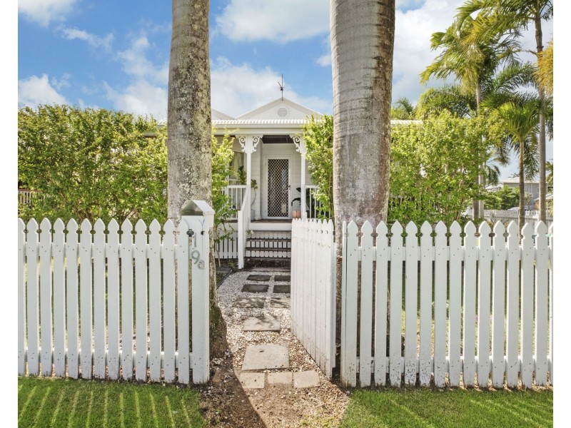 1/9A Byron Street, Mackay QLD 4740
