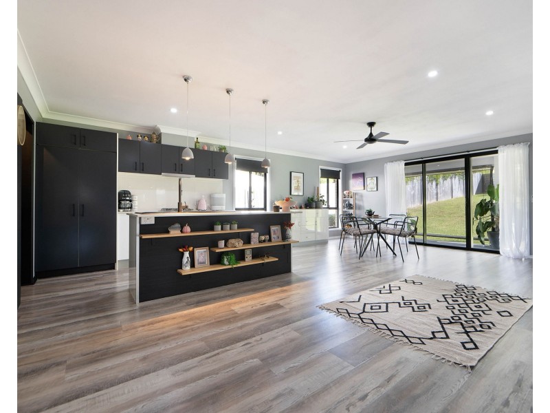 20 Mcilwraith Way, Rural View QLD 4740