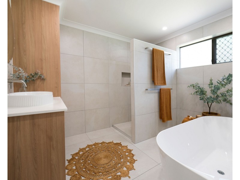 10 City View Court, Mount Pleasant QLD 4740