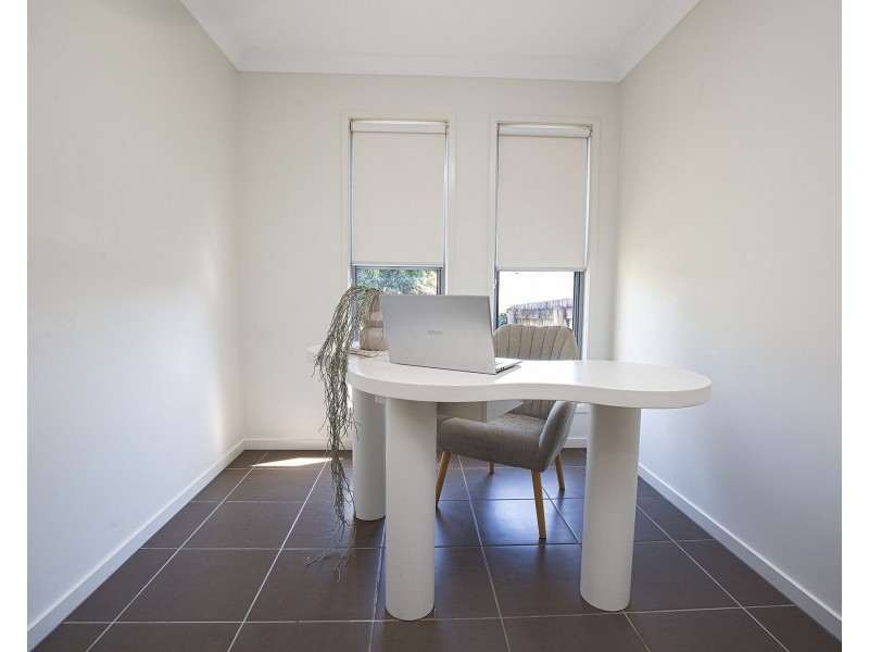11B Westaway Crescent, Andergrove QLD 4740