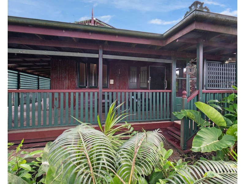 11 Perry Street, West Mackay QLD 4740