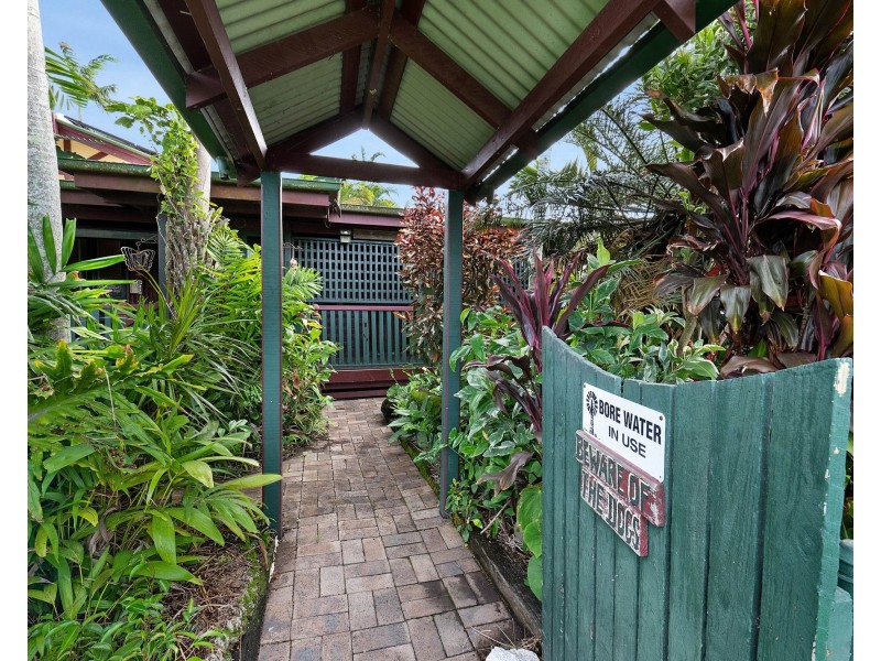 11 Perry Street, West Mackay QLD 4740