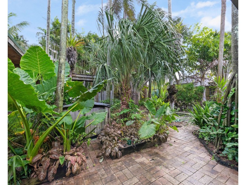 11 Perry Street, West Mackay QLD 4740