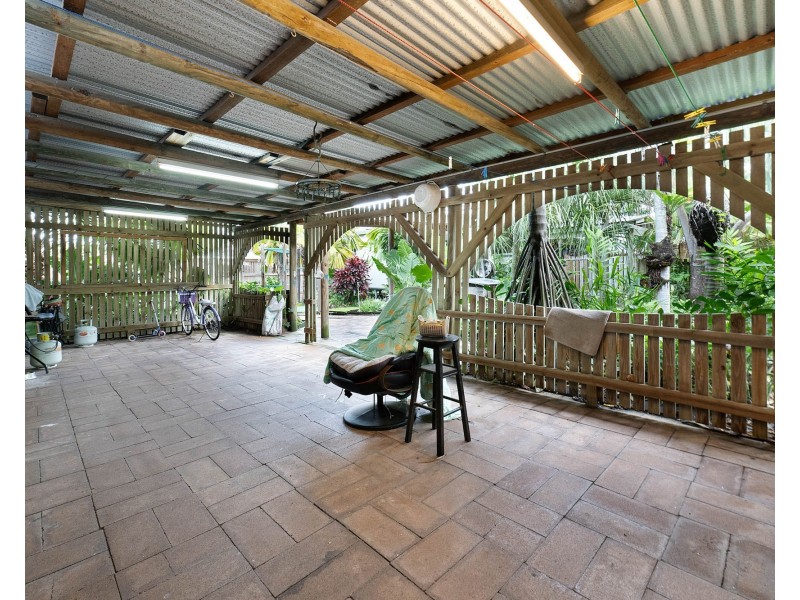 11 Perry Street, West Mackay QLD 4740
