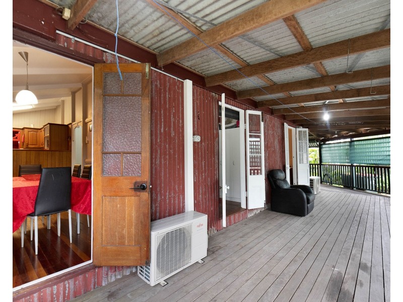 11 Perry Street, West Mackay QLD 4740