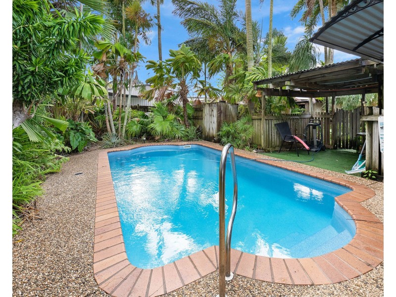 11 Perry Street, West Mackay QLD 4740
