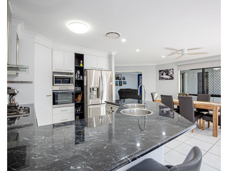 18 Bonsai Court, Glenella QLD 4740