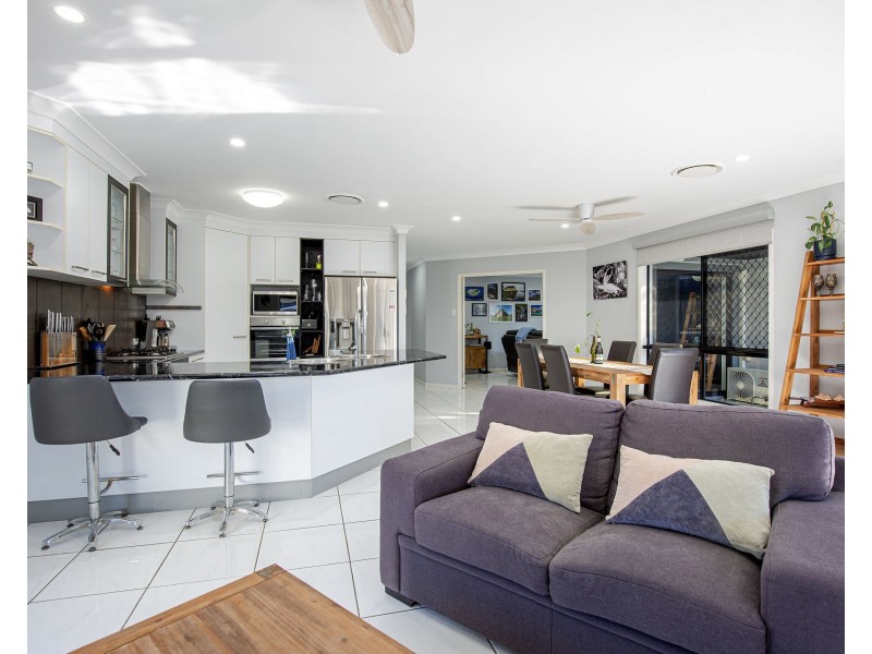 18 Bonsai Court, Glenella QLD 4740