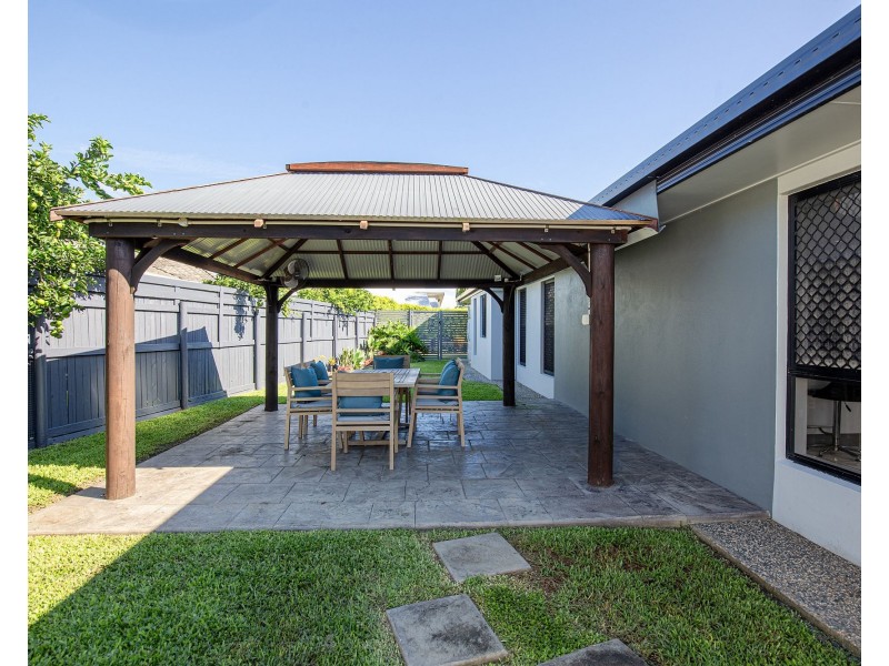 18 Bonsai Court, Glenella QLD 4740