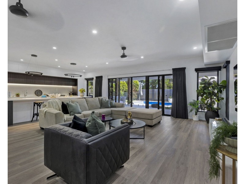 17 Parkedge Avenue, Richmond QLD 4740