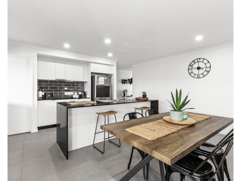 9 Devereux Street, Rural View QLD 4740