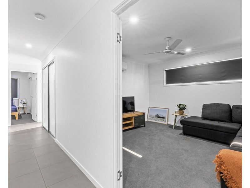 9 Devereux Street, Rural View QLD 4740