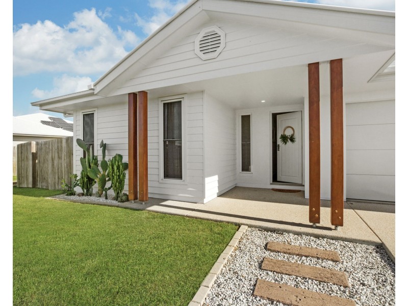 15 Devereux Street, Rural View QLD 4740