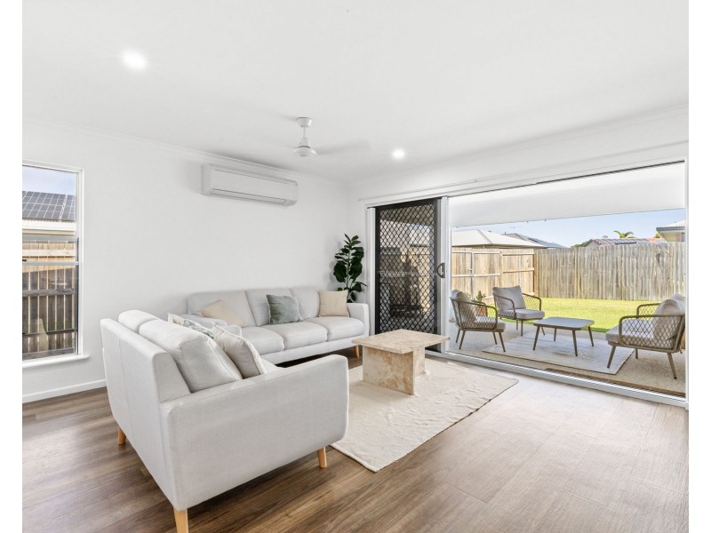 15 Devereux Street, Rural View QLD 4740