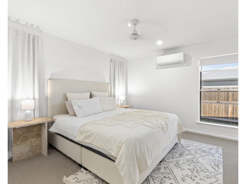 15 Devereux Street, Rural View QLD 4740