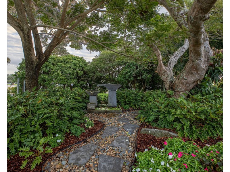 6 Panorama Court, Rural View QLD 4740