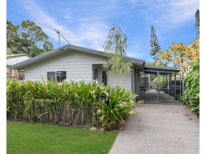 8 Gladstone Street, Eimeo QLD 4740