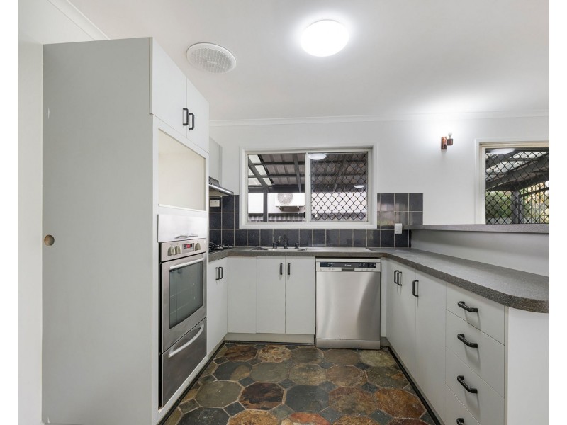 8 Gladstone Street, Eimeo QLD 4740