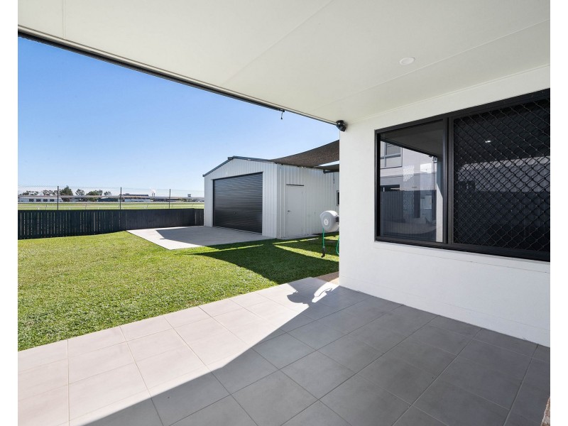 49 Makybe Diva Drive, Ooralea QLD 4740