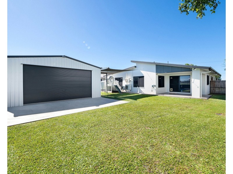 49 Makybe Diva Drive, Ooralea QLD 4740