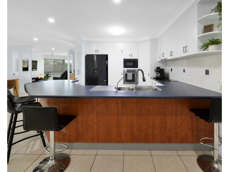 42 Stuart Hindle Drive, Mount Pleasant QLD 4740