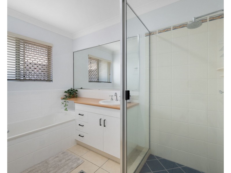 42 Stuart Hindle Drive, Mount Pleasant QLD 4740