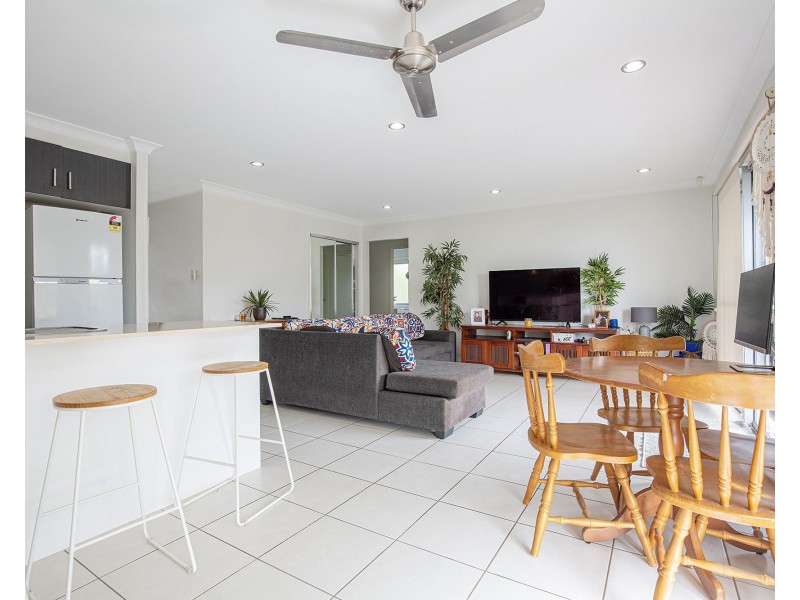 1 & 2 / 35 Avalon Drive (access from 19 Brearley Court), Rural View QLD 4740