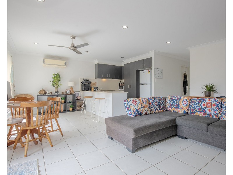 1 & 2 / 35 Avalon Drive (access from 19 Brearley Court), Rural View QLD 4740