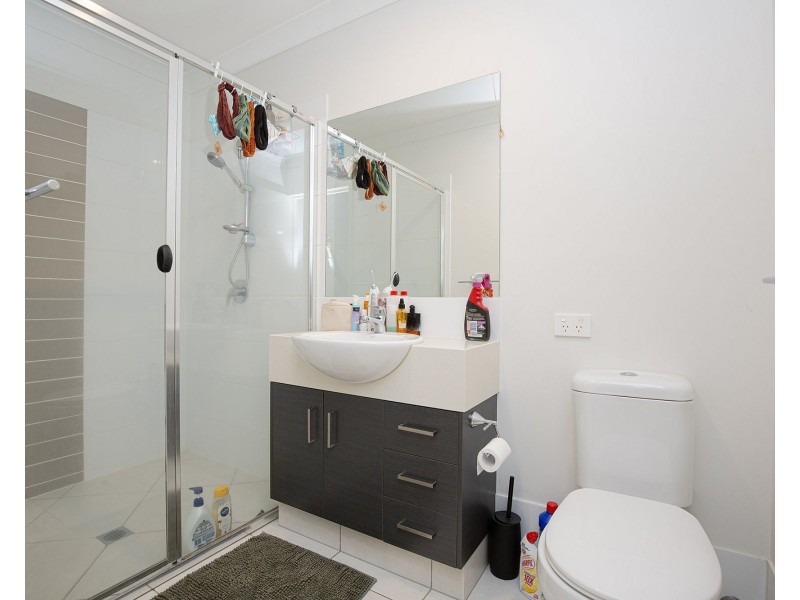 1 & 2 / 35 Avalon Drive (access from 19 Brearley Court), Rural View QLD 4740