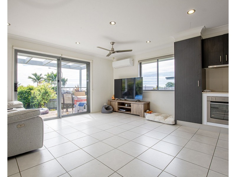 1 & 2 / 35 Avalon Drive (access from 19 Brearley Court), Rural View QLD 4740