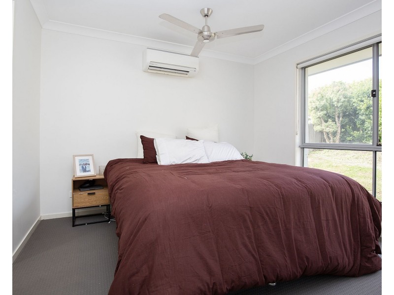 1 & 2 / 35 Avalon Drive (access from 19 Brearley Court), Rural View QLD 4740