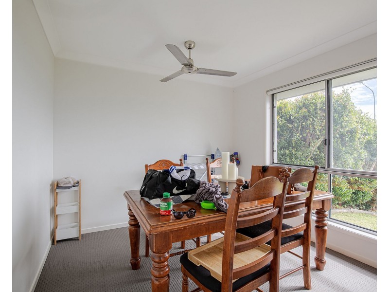 1 & 2 / 35 Avalon Drive (access from 19 Brearley Court), Rural View QLD 4740