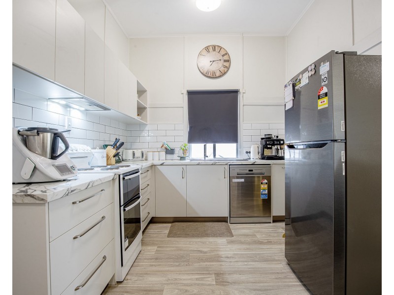 17 Hucker Street, Mackay QLD 4740